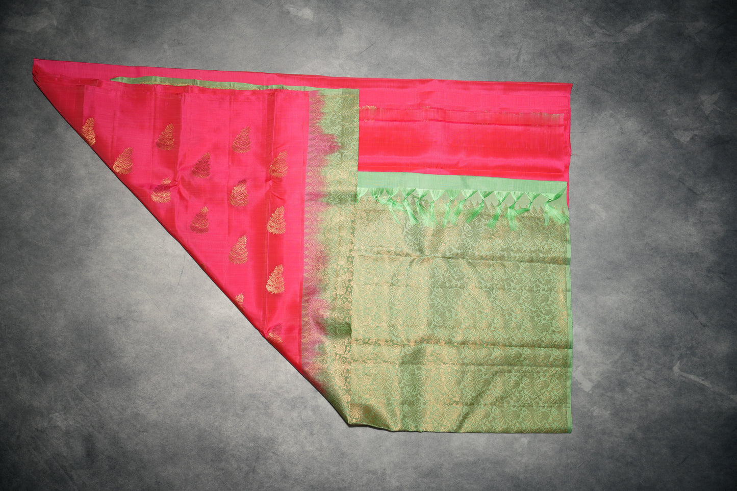 Pink Borderless Kanjivaram Silk Saree