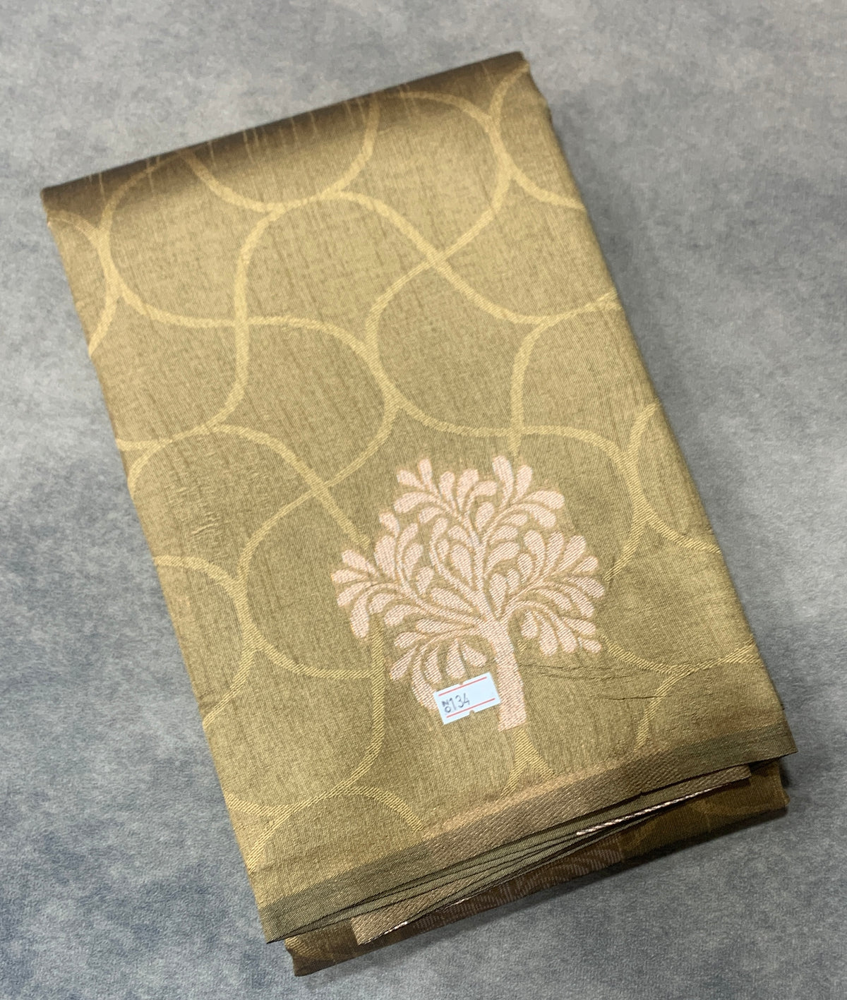 Gold Colour Jute Silk Saree with Balloon Butta, Borderless