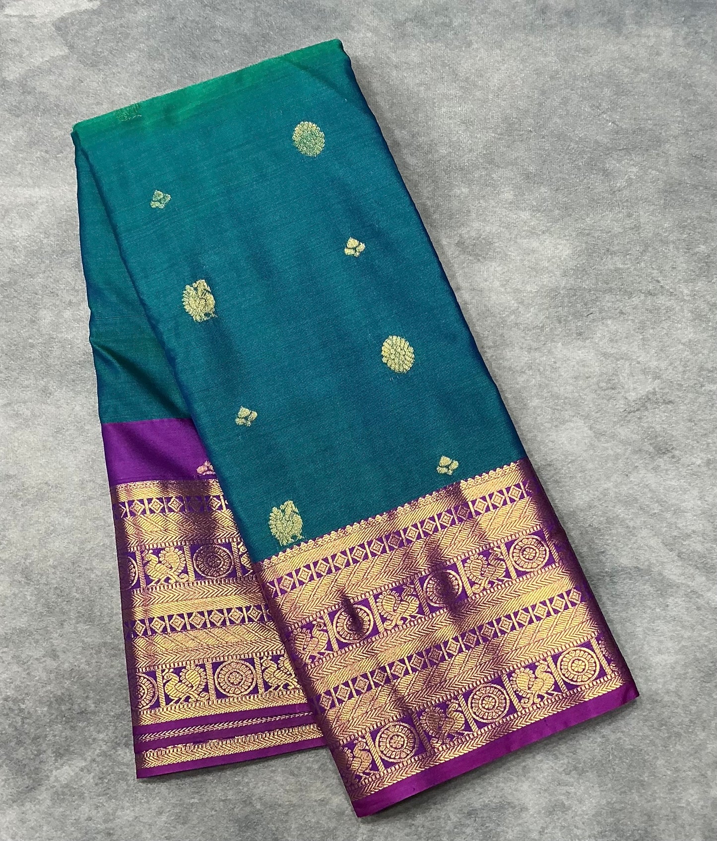 Peacock Green Color Vegan Silk saree with Pink Colour with Annam and Chakaram Design border