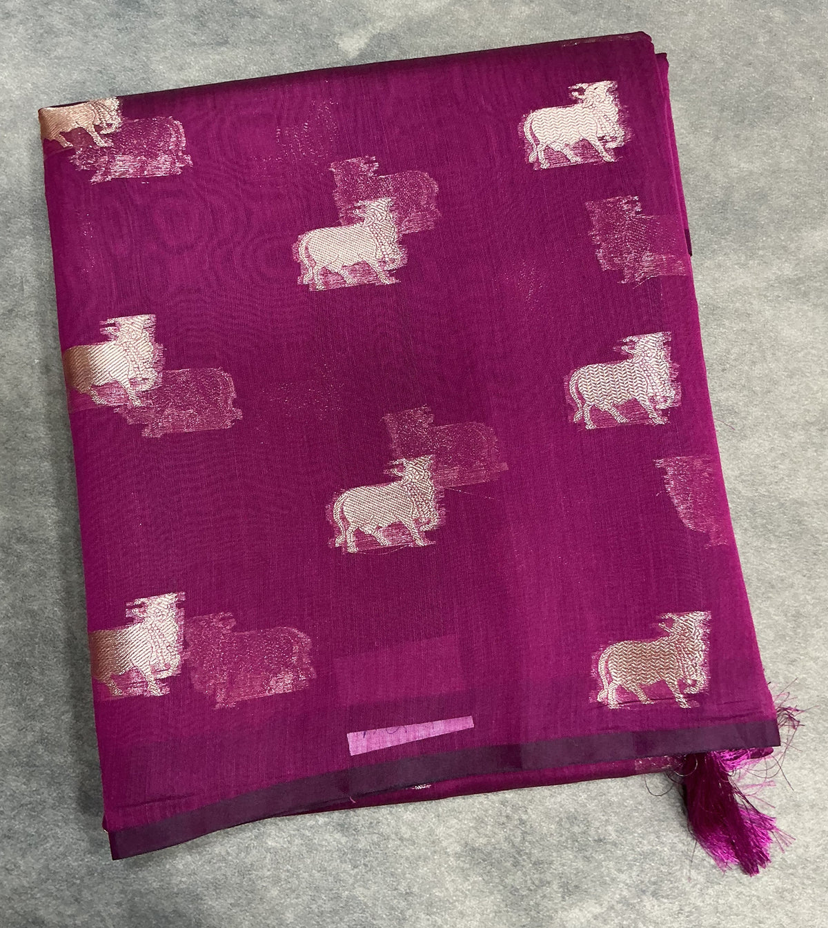 Silk Cotton Saree Magenta Colour with Kamadhenu Butta