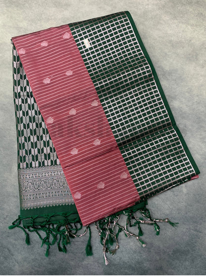 Onion Pink Colour Soft Silk Saree with Green Checked Border